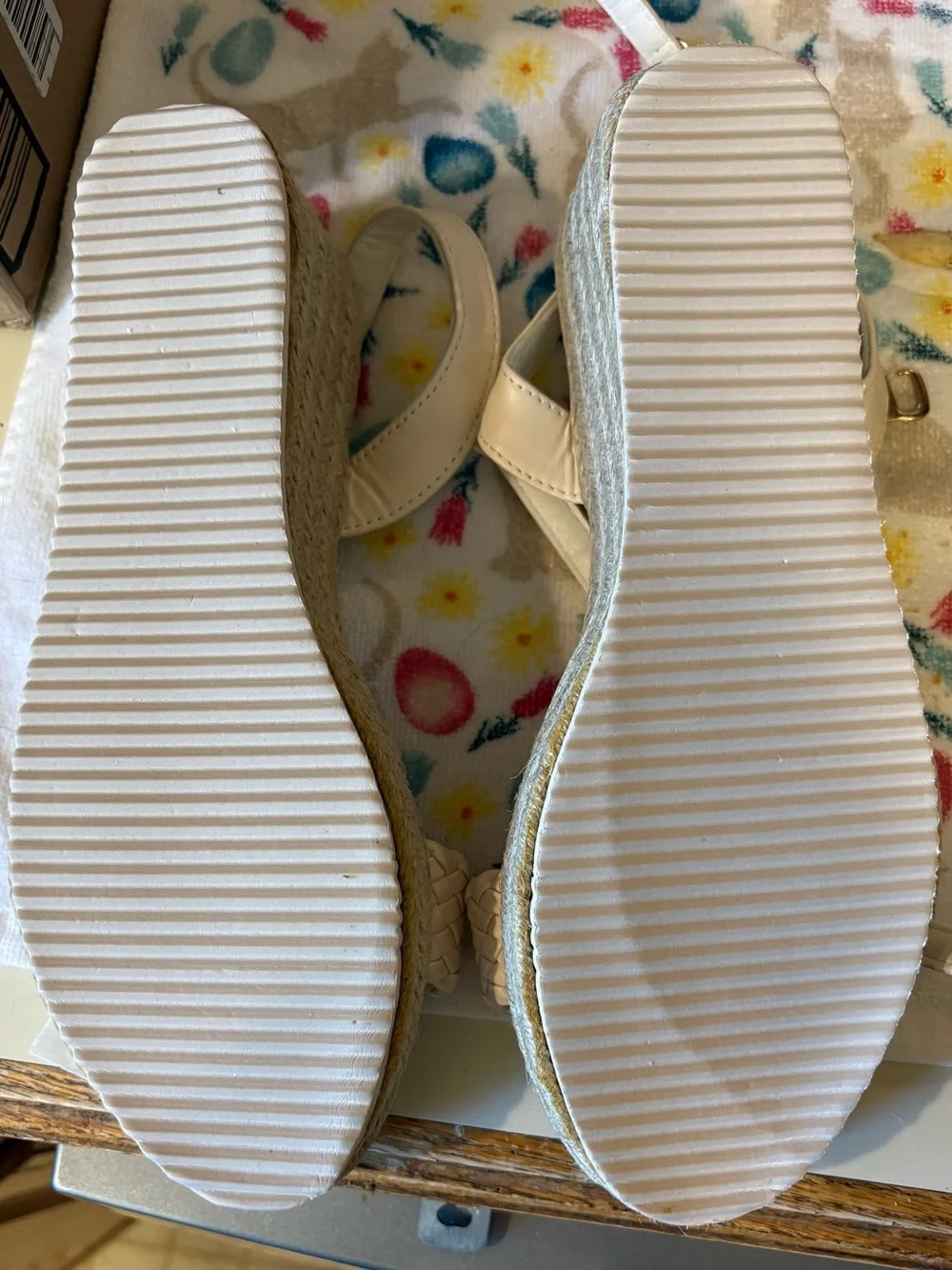 Womens Cream Wedge Sandals Espadrille